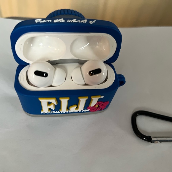 Air pro case brand new I have lots to choose from - Picture 2 of 16